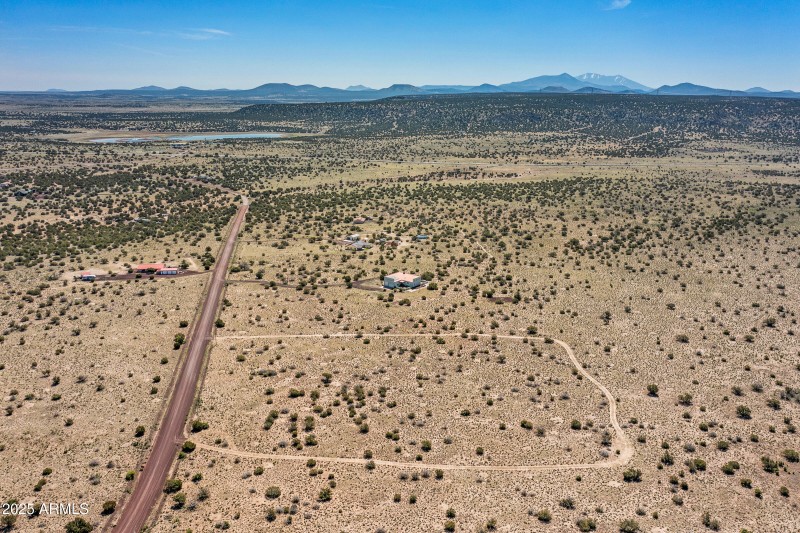 2684 W Critter Pass Williams-10