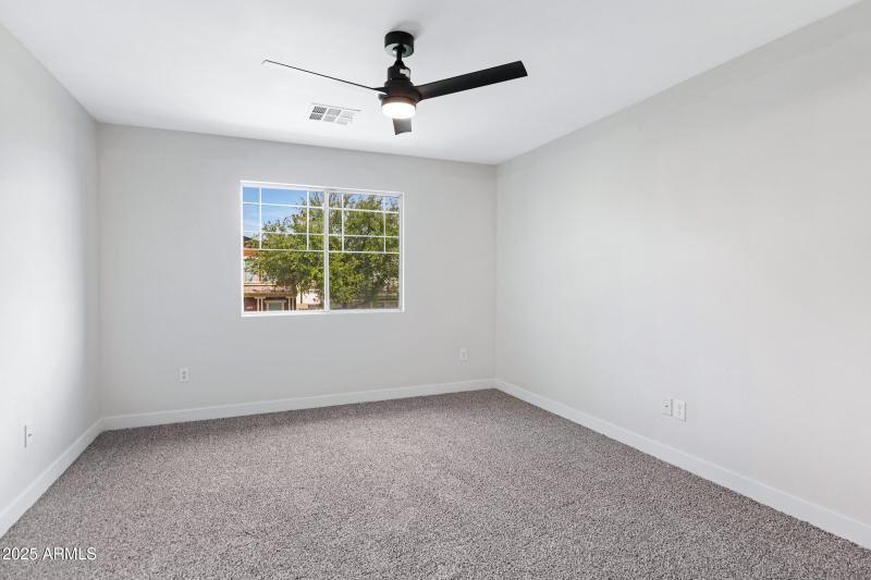 1563 S Longspur Ln-22