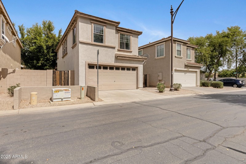 1563 S Longspur Ln-31