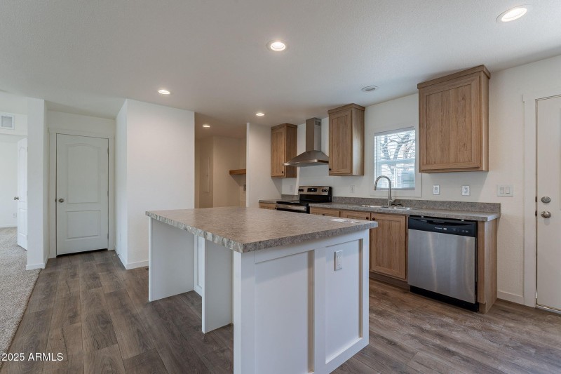 11-web-or-mls-96th-12