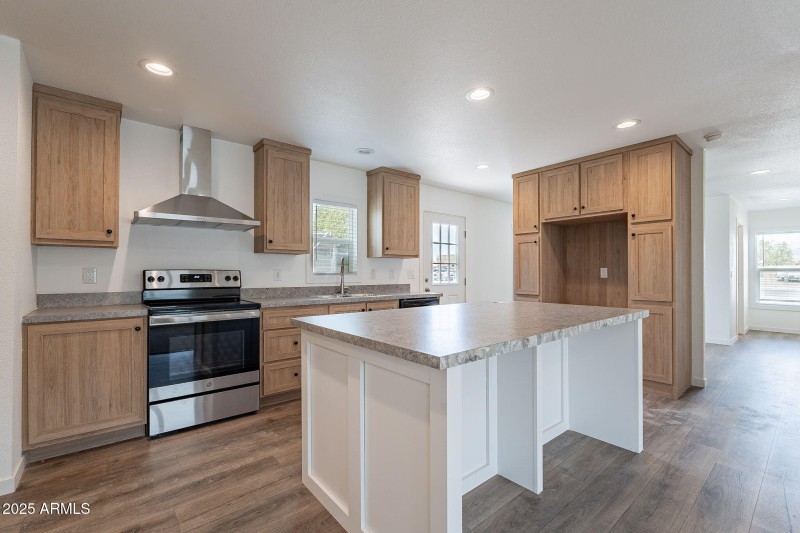 12-web-or-mls-96th-13