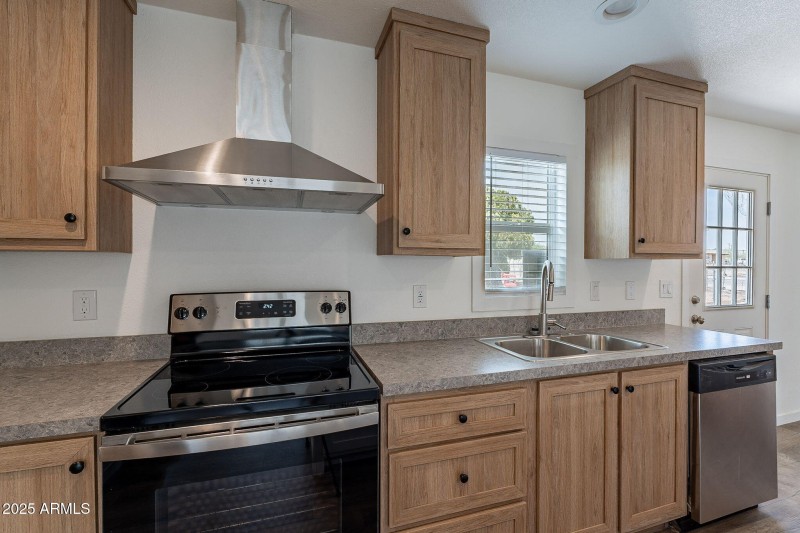 16-web-or-mls-96th-17