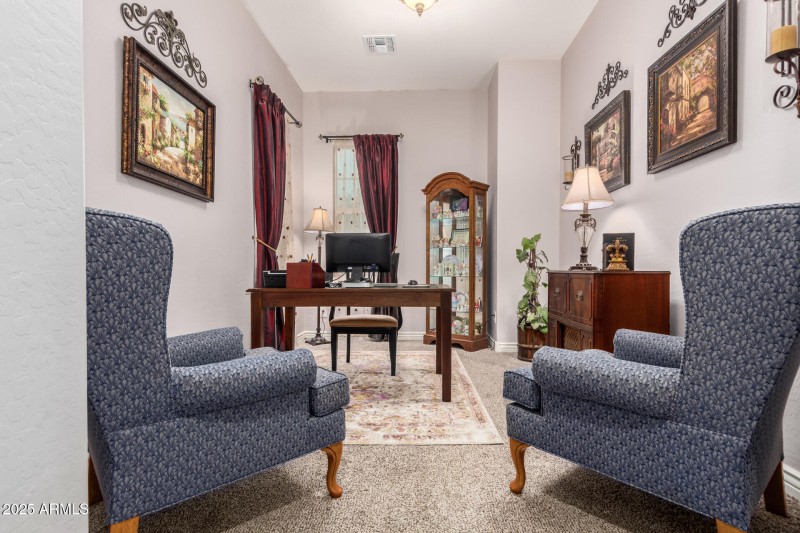 Den/Bonus Room