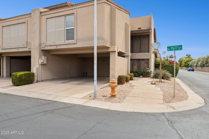 2-web-or-mls-5601-n-79th-st-1