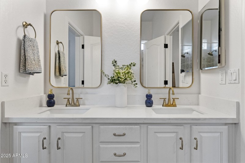 Guest Bath with Dual Sinks
