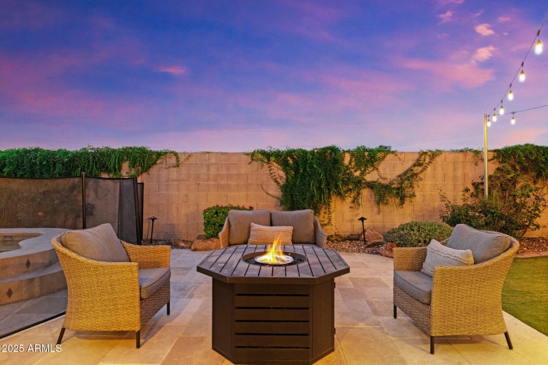Gas Firepit Feature