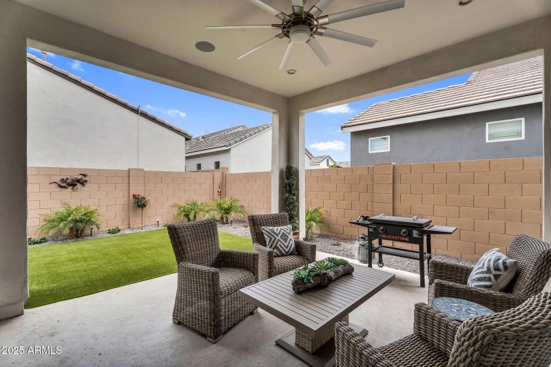 11233 N. Blakely Street, Surprise, AZ