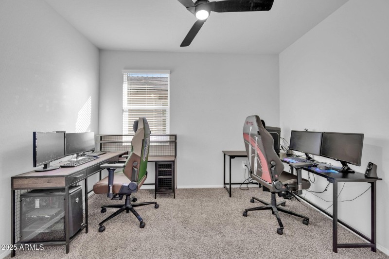 36085 W Prado St-37