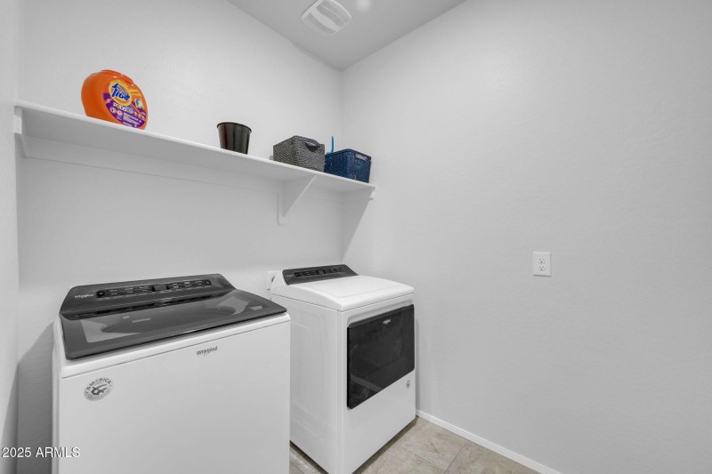 36085 W Prado St-28