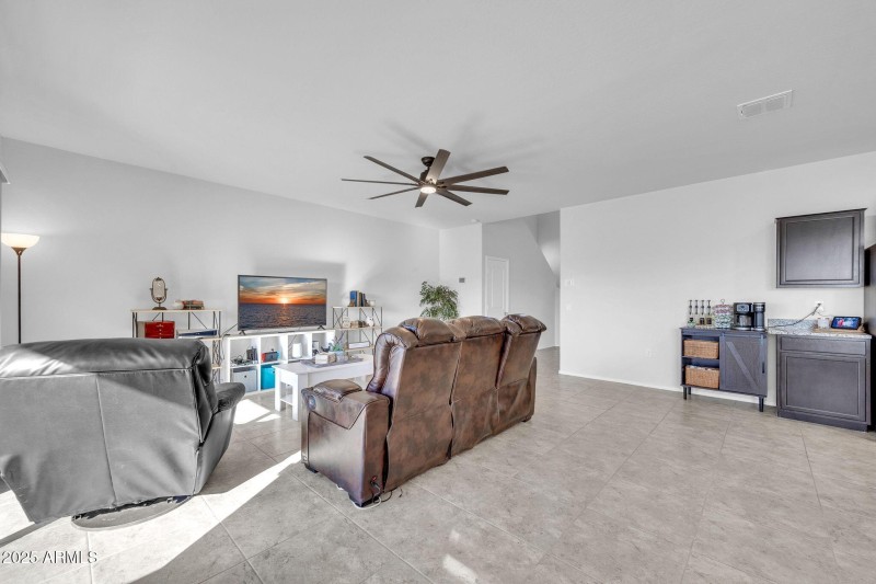 36085 W Prado St-4