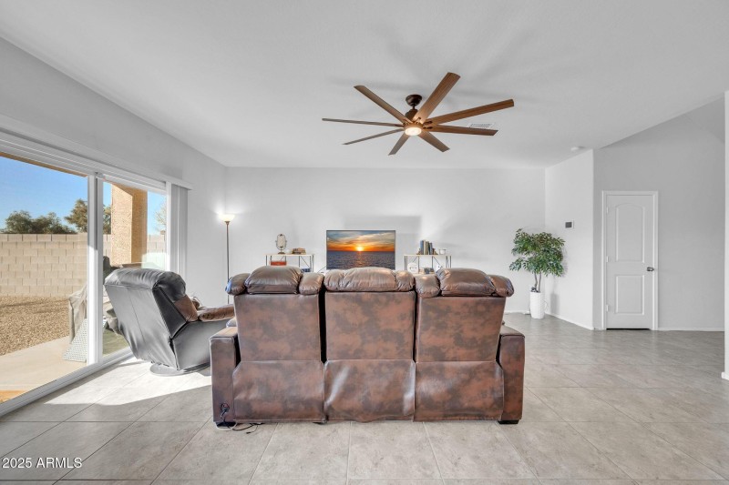 36085 W Prado St-3