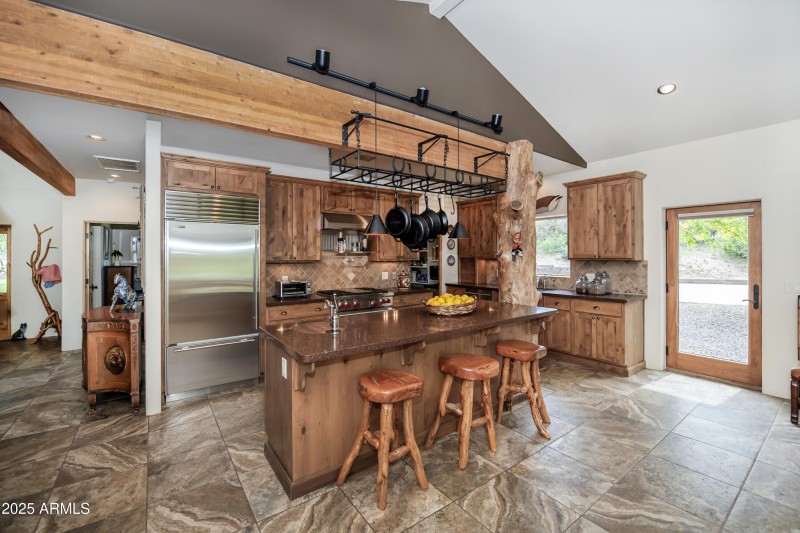 03 Kitchen a