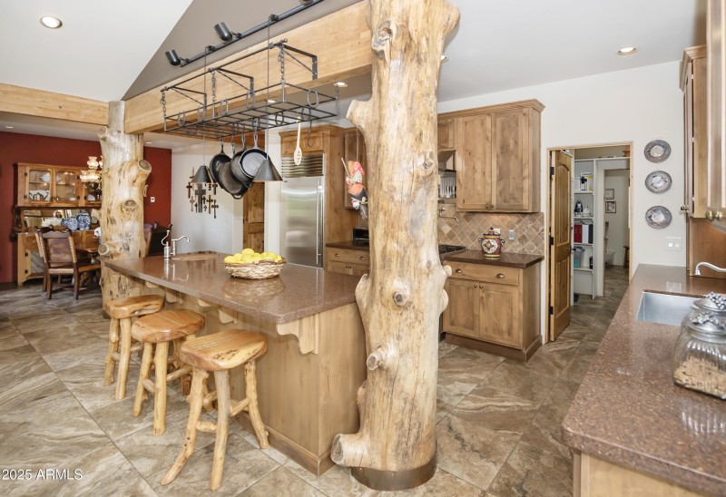 03 Kitchen b