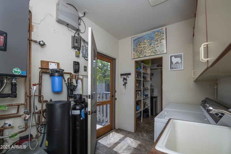 12 Laundry b