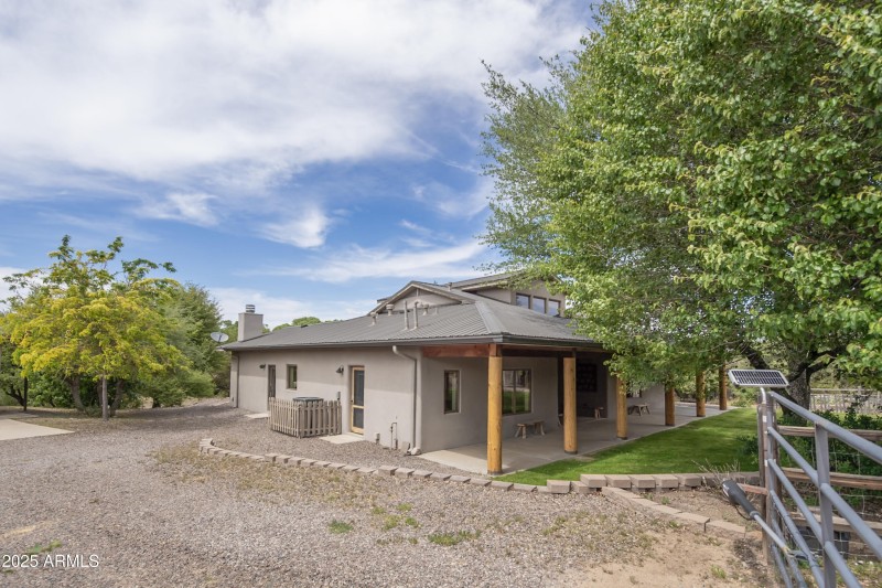 12 Side Yard