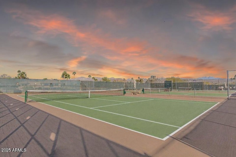 Tennis & Pickleball