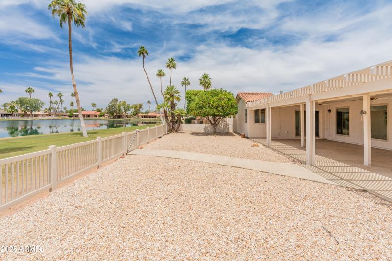 26034 S Eastlake Dr-38