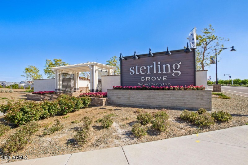 Sterling Grove Golf & Country Club