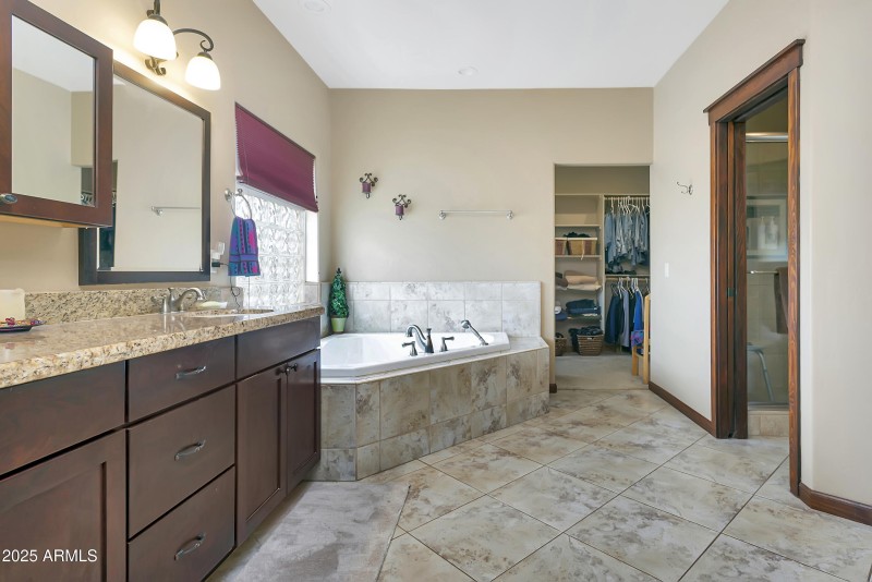 HiRes-8725ChimneySprings17