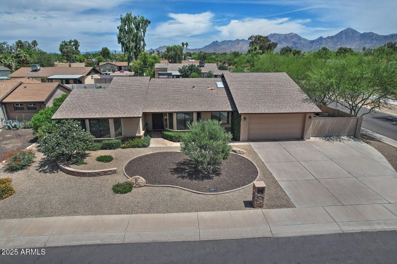 Front Yard and RV Gate