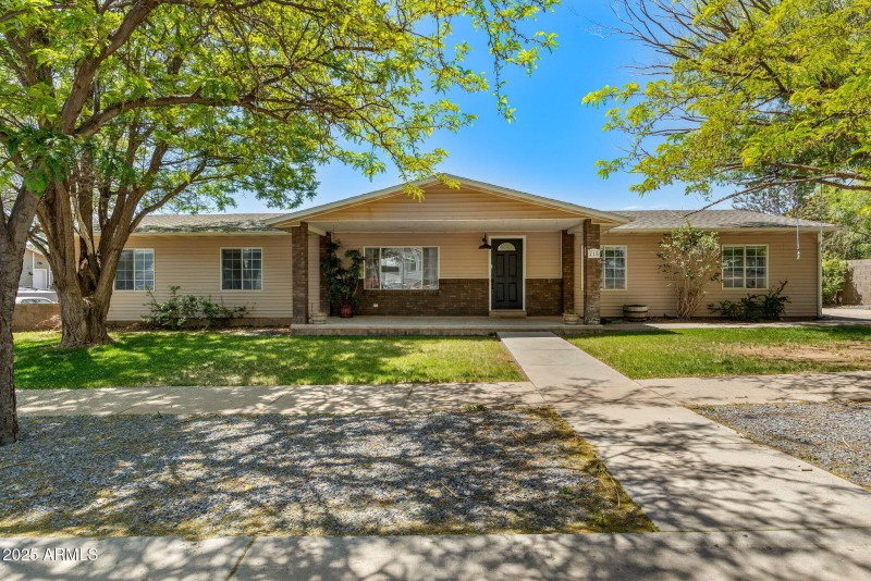 215E10thSSt-Snowflake-AZ-2