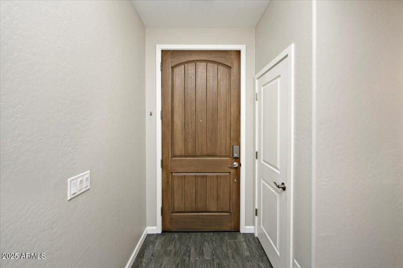 03-Entry
