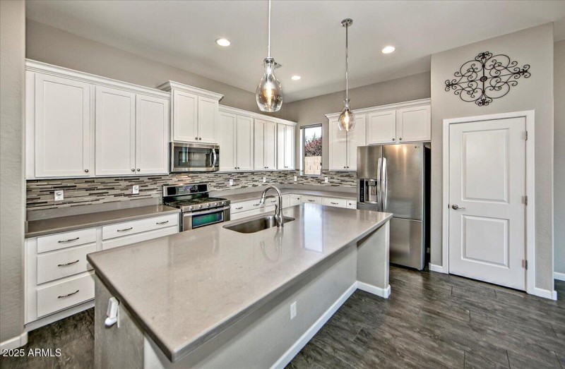 09-Kitchen