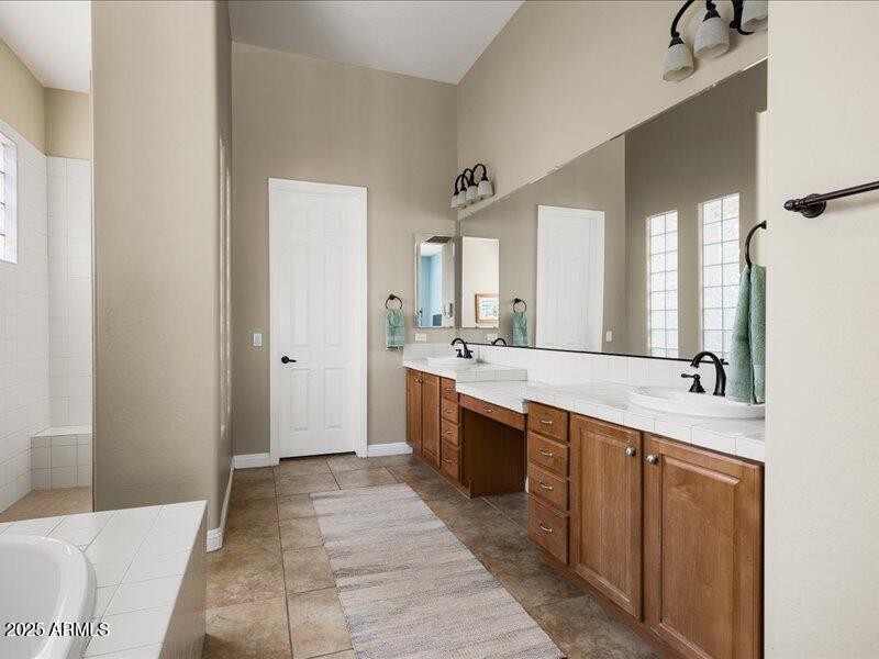 20-26409 N 49th Ln - 29_20