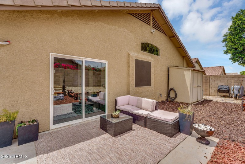 43-web-or-mls-10226 W Country Club Trail