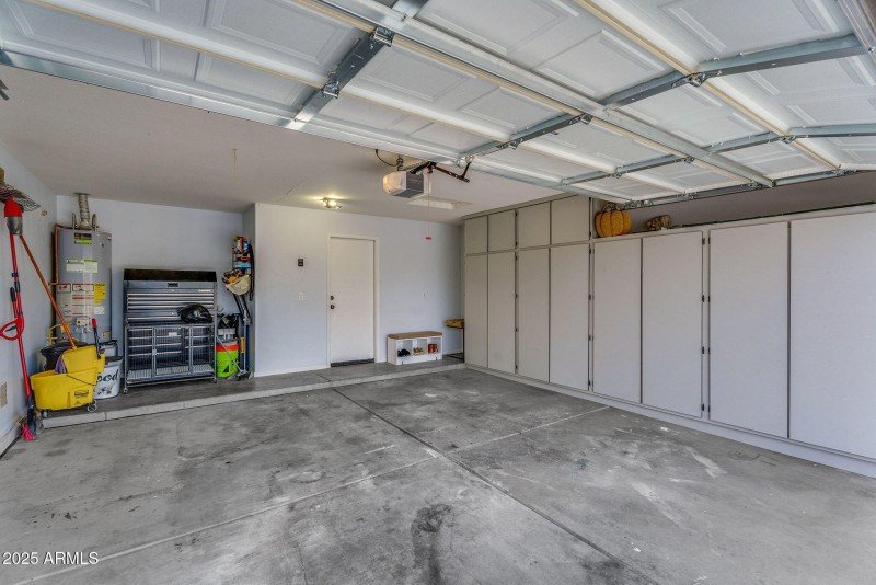 36-web-or-mls-10226 W Country Club Trail