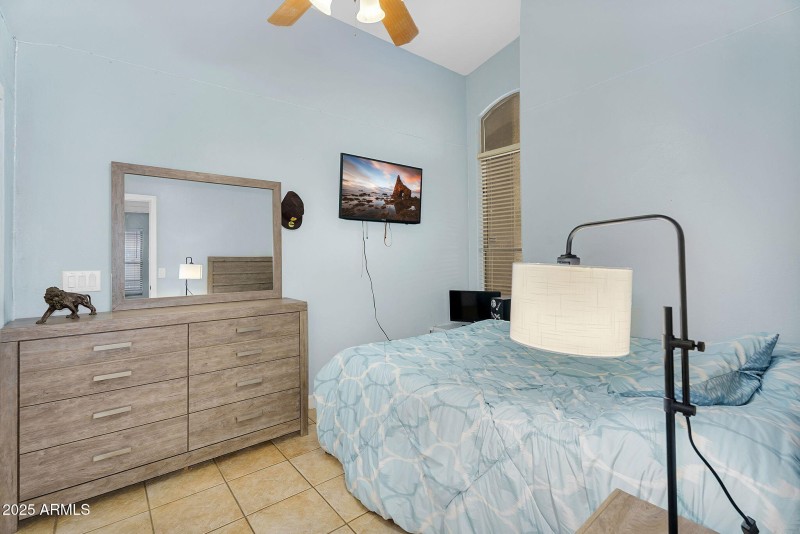 30-web-or-mls-10226 W Country Club Trail