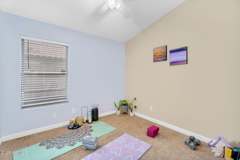 28-web-or-mls-10226 W Country Club Trail