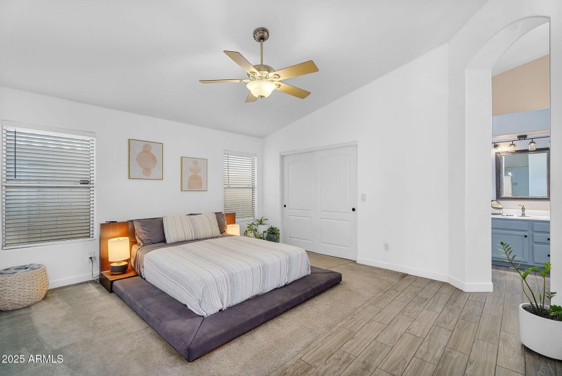 19-web-or-mls-10226 W Country Club Trail