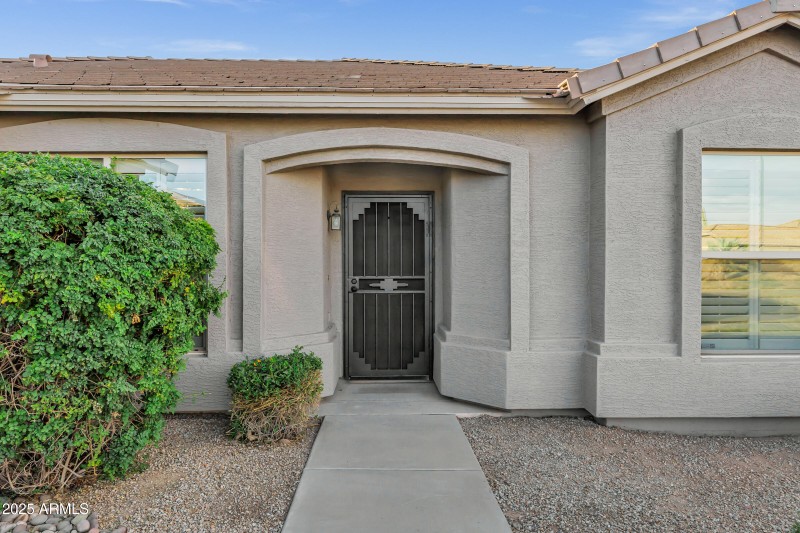 3640 E Torrey Pines Ln-5