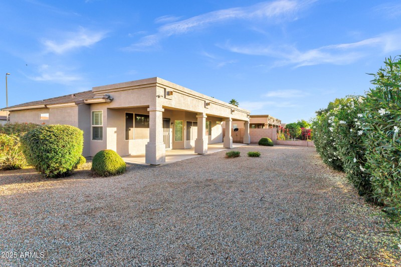 3640 E Torrey Pines Ln-36