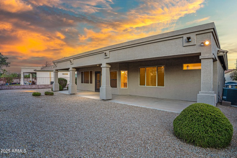 3640 E Torrey Pines Ln-63