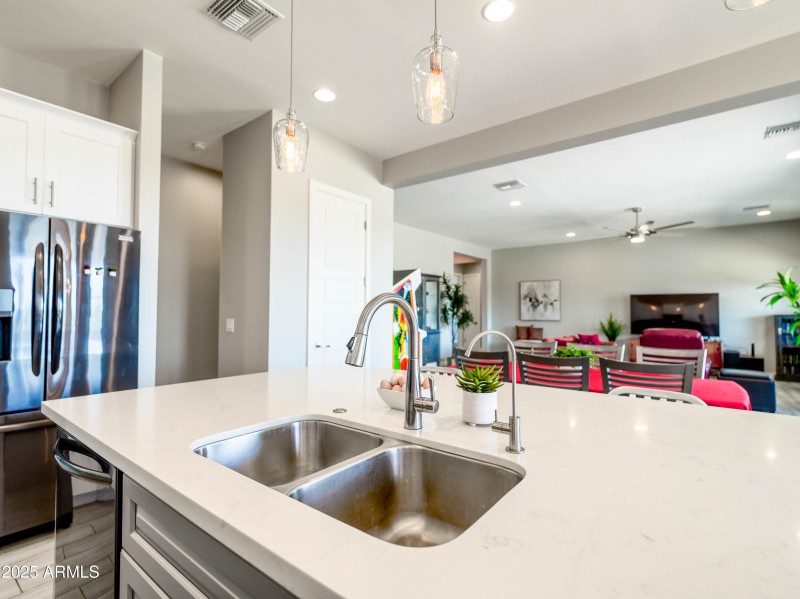 35812 N Calle De Amantes