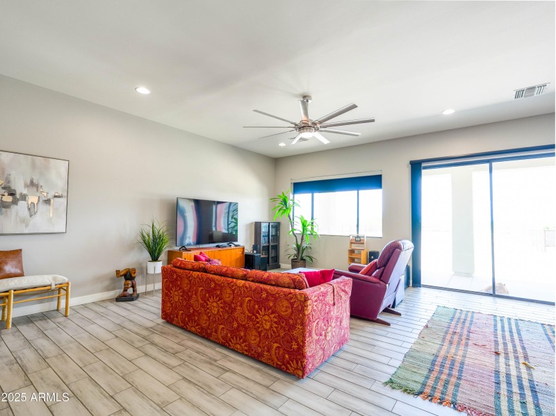 35812 N Calle De Amantes