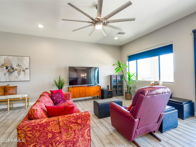 35812 N Calle De Amantes