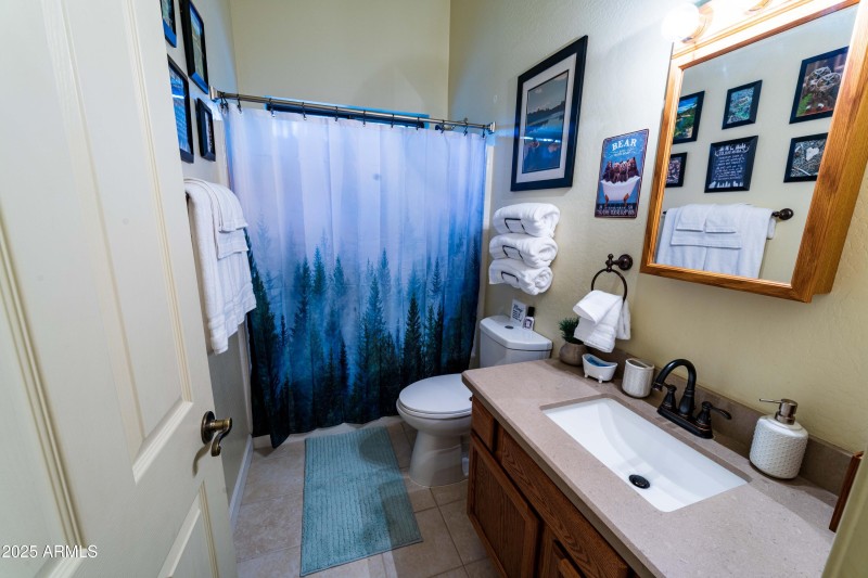 Guest Full Bath