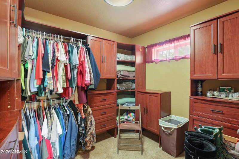 Walk in closet