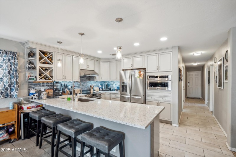16-Kitchen
