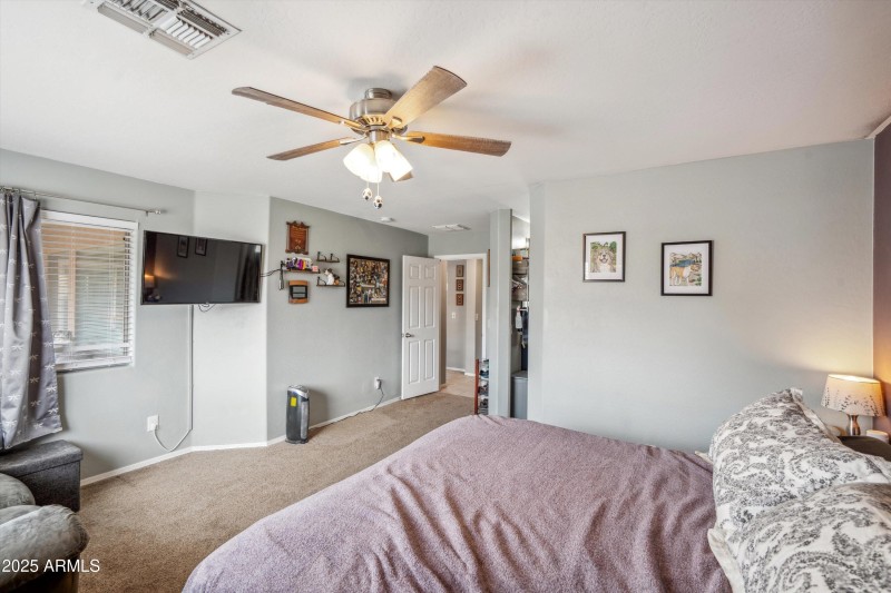 25-Master Bedroom