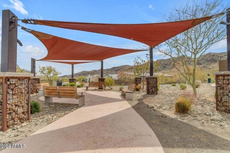 Avance Park 1