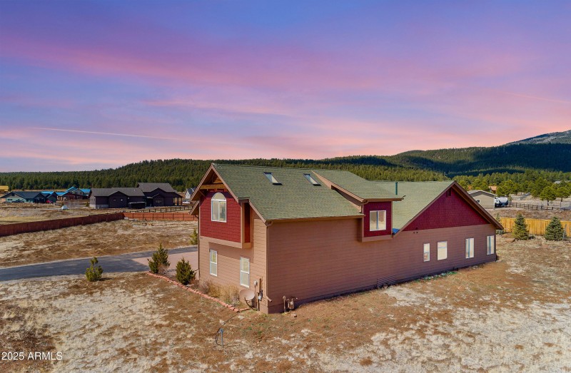 HiRes-8725ChimneySprings-008