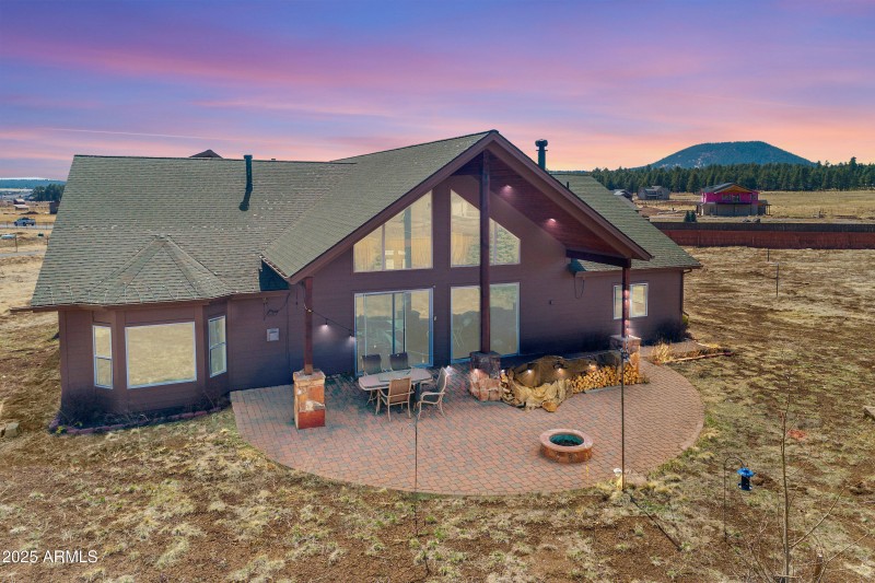 HiRes-8725ChimneySprings-009