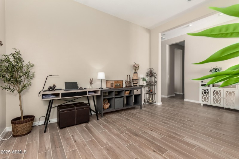Den/Formal Dining