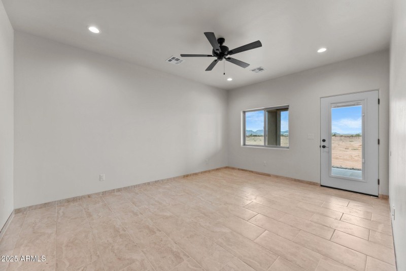 24-web-or-mls-DSC01113