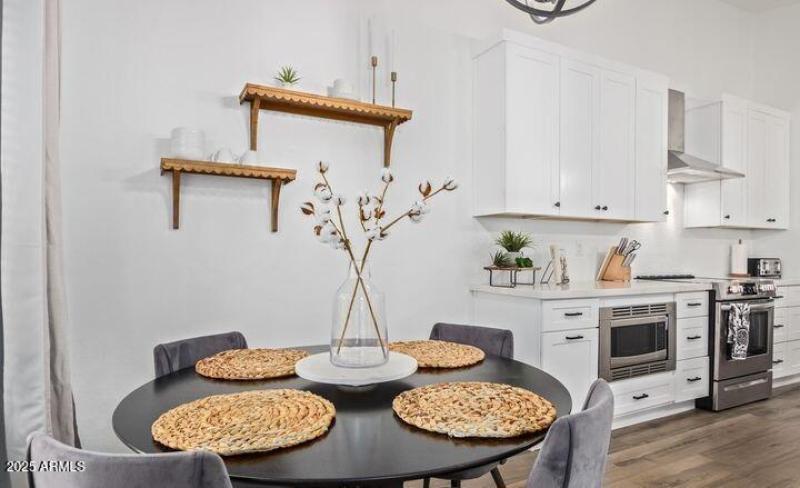 51st Kitchen Dining