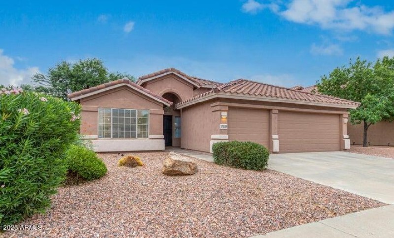 51st Front Yard 2